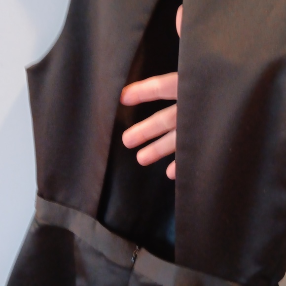 Laundry by Shelli Segal 90s LBD open back - Picture 4 of 8